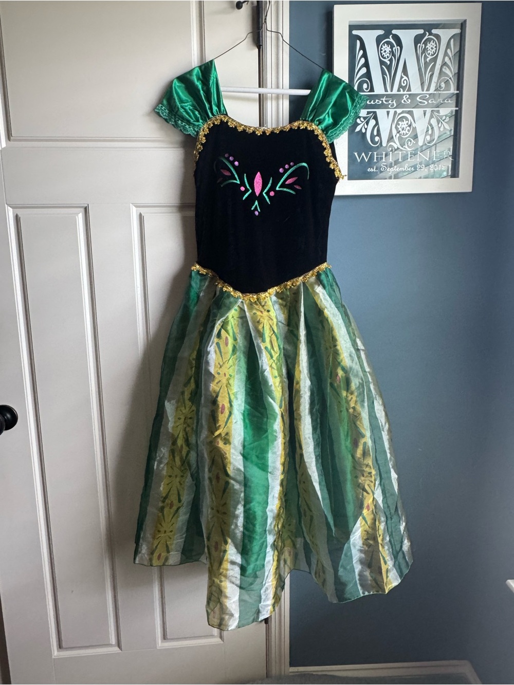 Anna-Inspired Green Girls' Costume Dress S